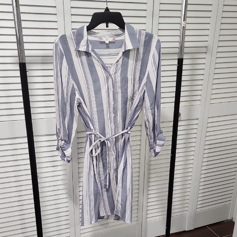Pink Rose Ladies Large. Striped Shirtdress, Gray/white.